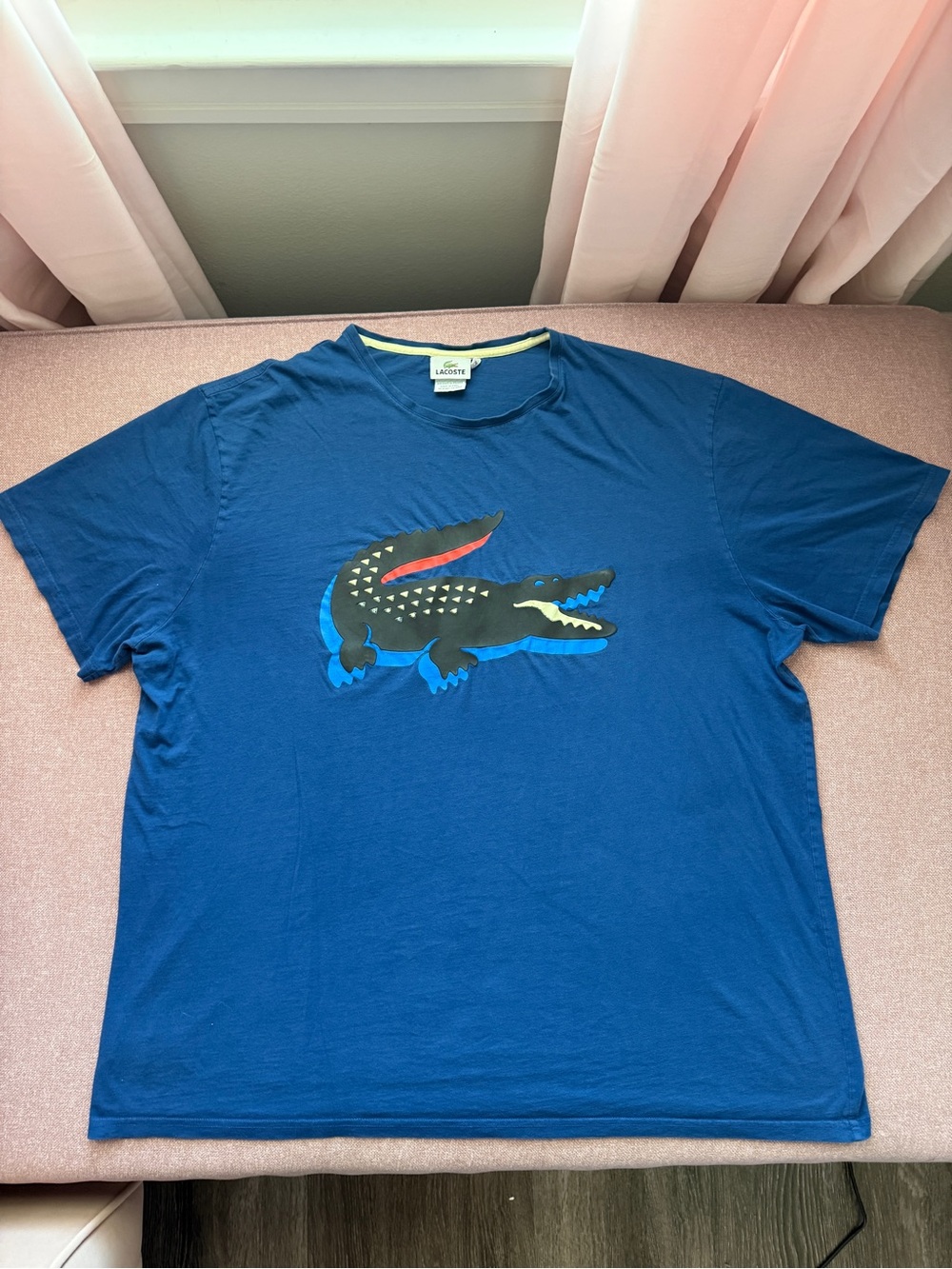 Lacoste Men's Royal Blue Tee with Multicolor Crocodile Graphic Size 9R